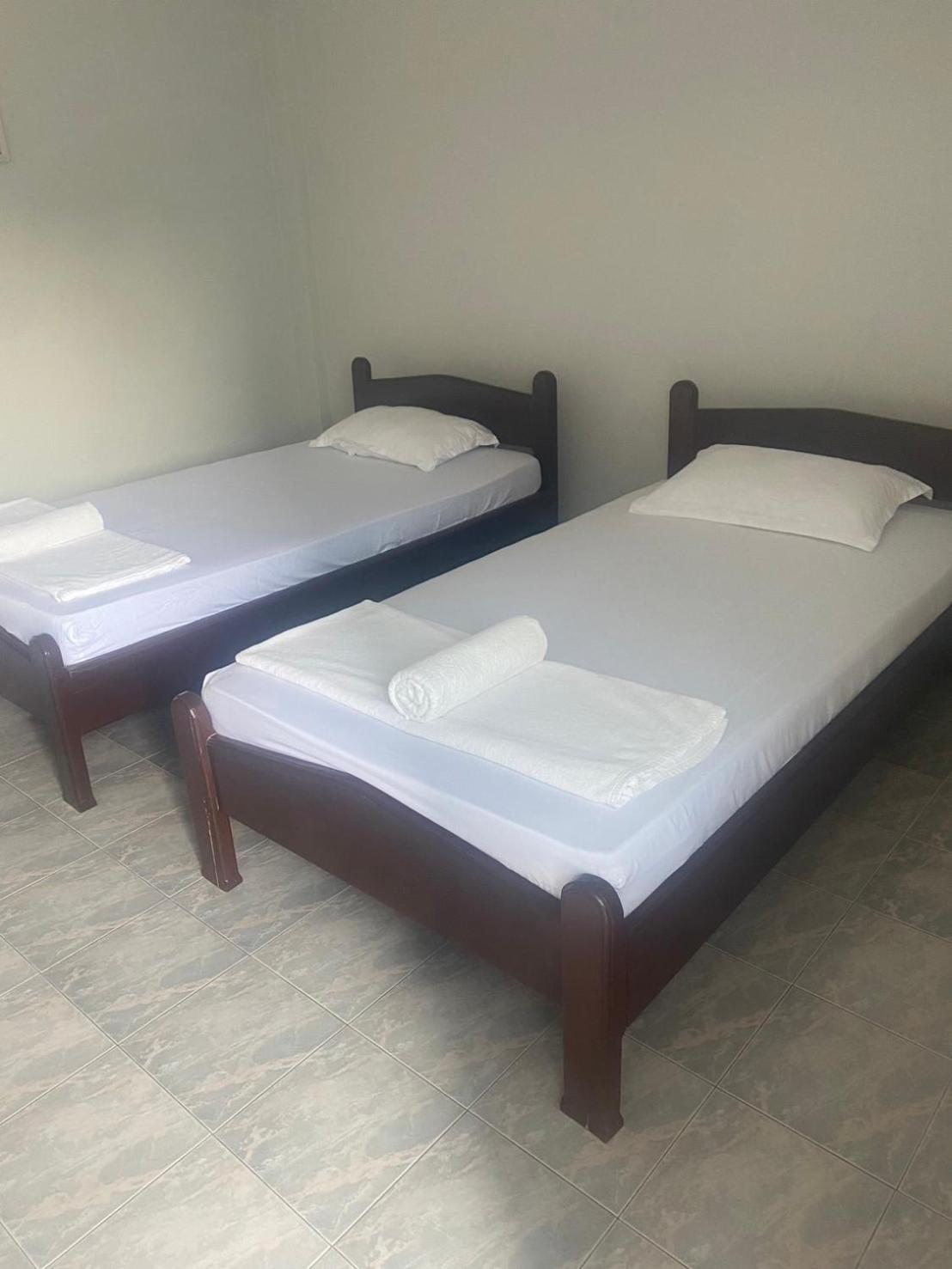 Albatross Guesthouse @ Thungwualaen Beach Pathiu Bagian luar foto